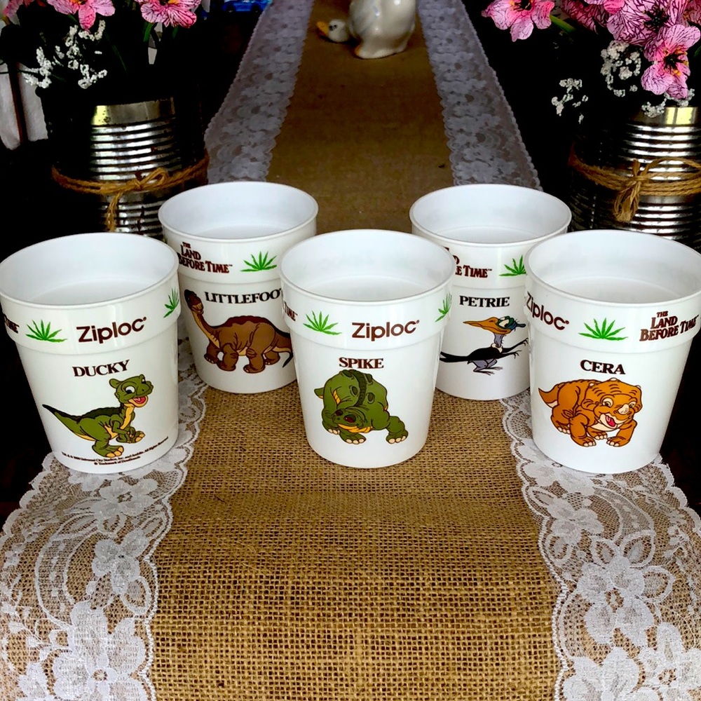 The Land Before Time Vintage Ziploc plastic stacking cups
